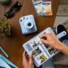 Fujifilm instax mini 12 Pastel Blue - Macchina Fotografica Istantanea, Specchietto Selfie e Modalità Close Up, Esposizione Automatica, Design Pop, Dimensioni Stampa 86 mm x 54 mm - immagine 4